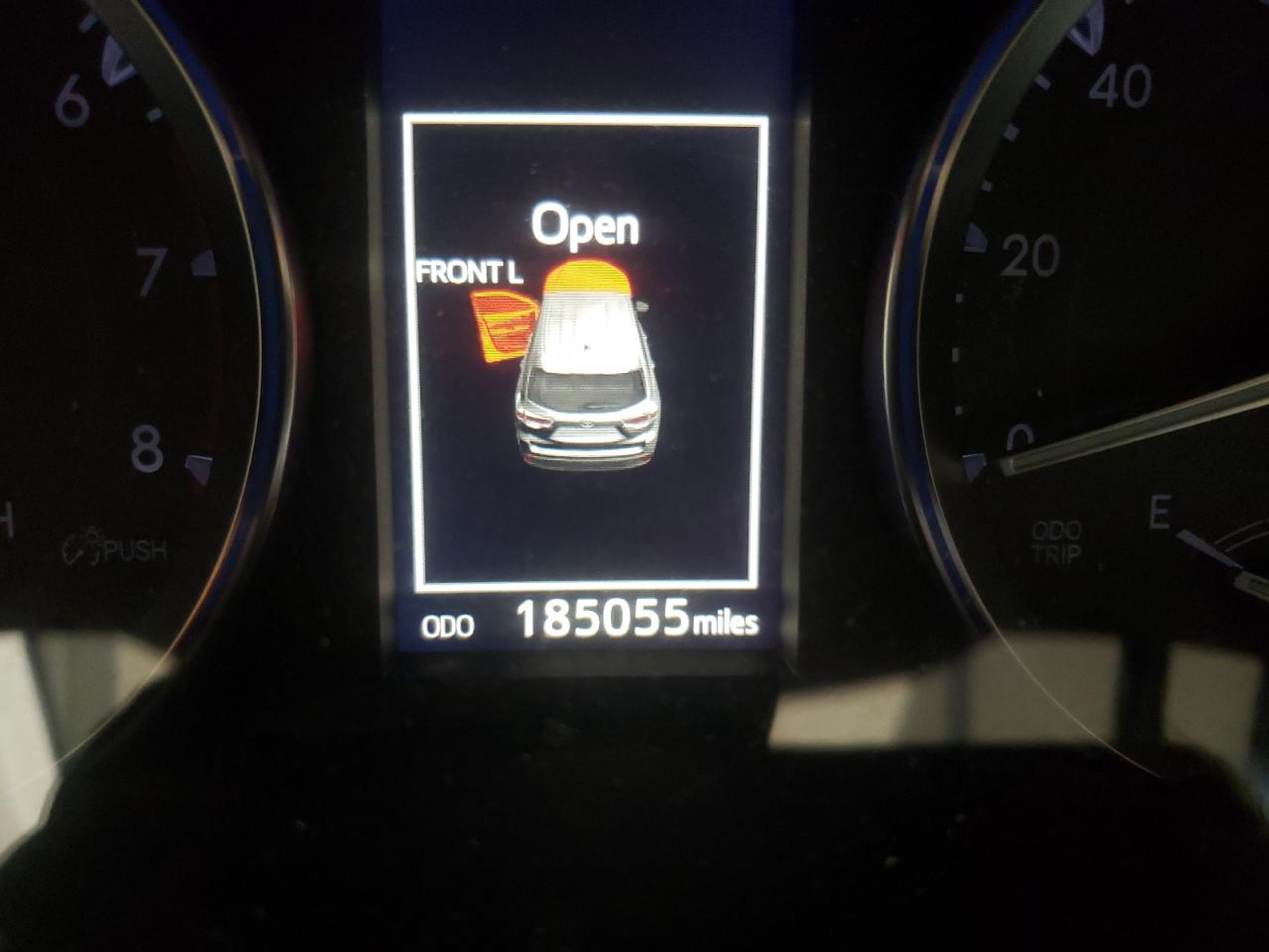 Photo 8 from auction – 2015 TOYOTA HIGHLANDER with VIN 5TDDKRFH9FS213578
