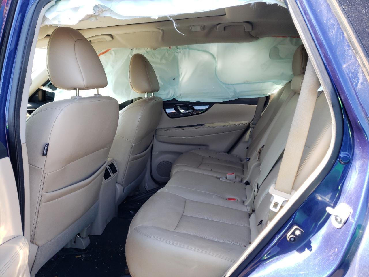Photo 6 from auction – 2017 NISSAN ROGUE S with VIN 5N1AT2MT0HC762116