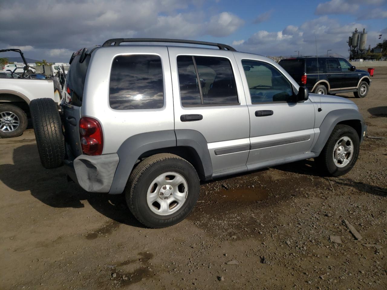 Photo 9 from auction – 2007 JEEP LIBERTY SP with VIN 1J4GL48K57W712265
