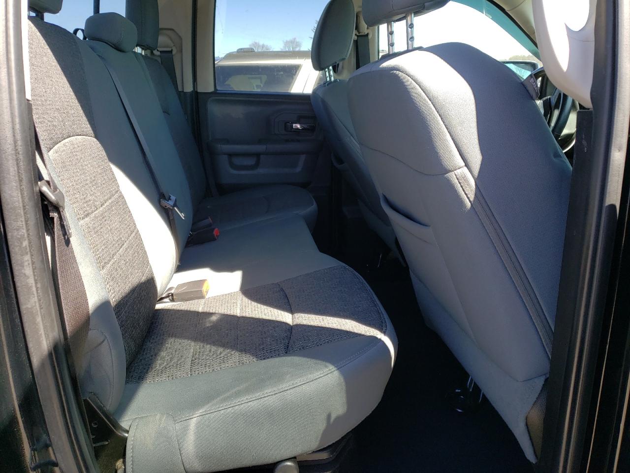 Photo 6 from auction – 2015 RAM 1500 SLT with VIN 1C6RR7GT3FS547810