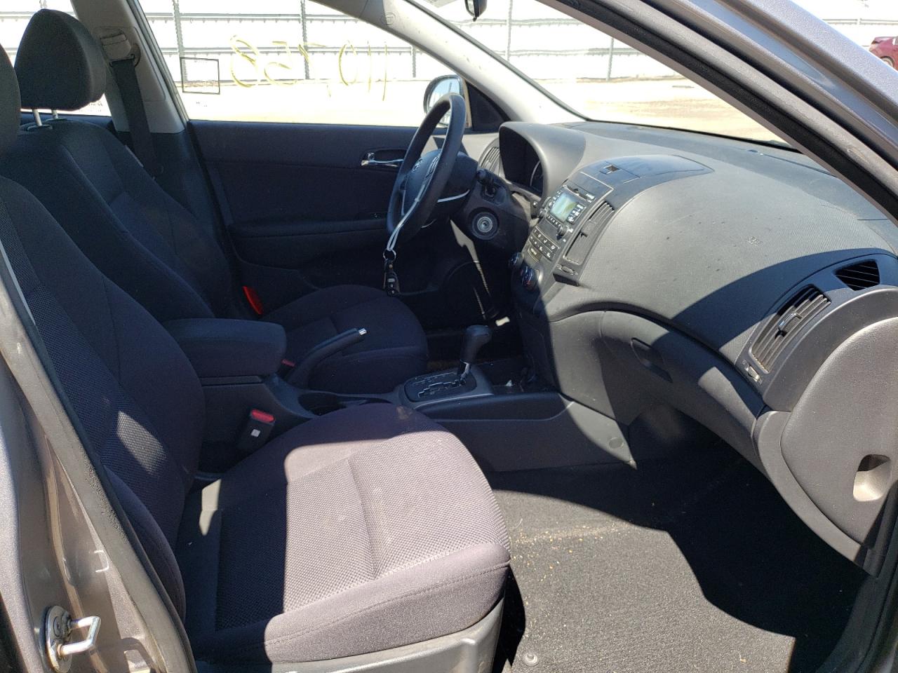 Photo 5 from auction – 2011 HYUNDAI ELANTRA TO with VIN KMHDC8AEXBU110630
