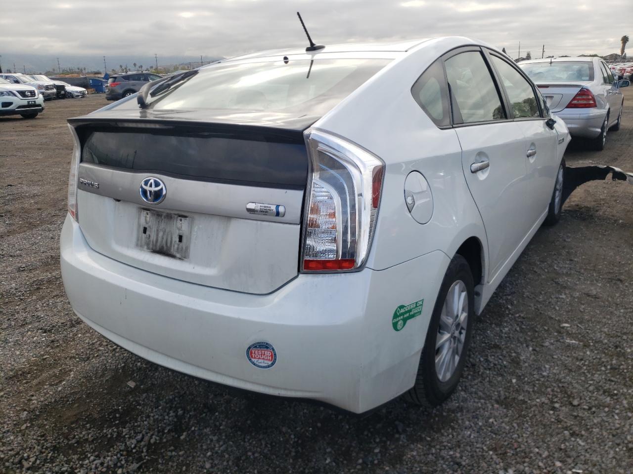 Photo 4 from auction – 2014 TOYOTA PRIUS PLUG with VIN JTDKN3DP0E3054343