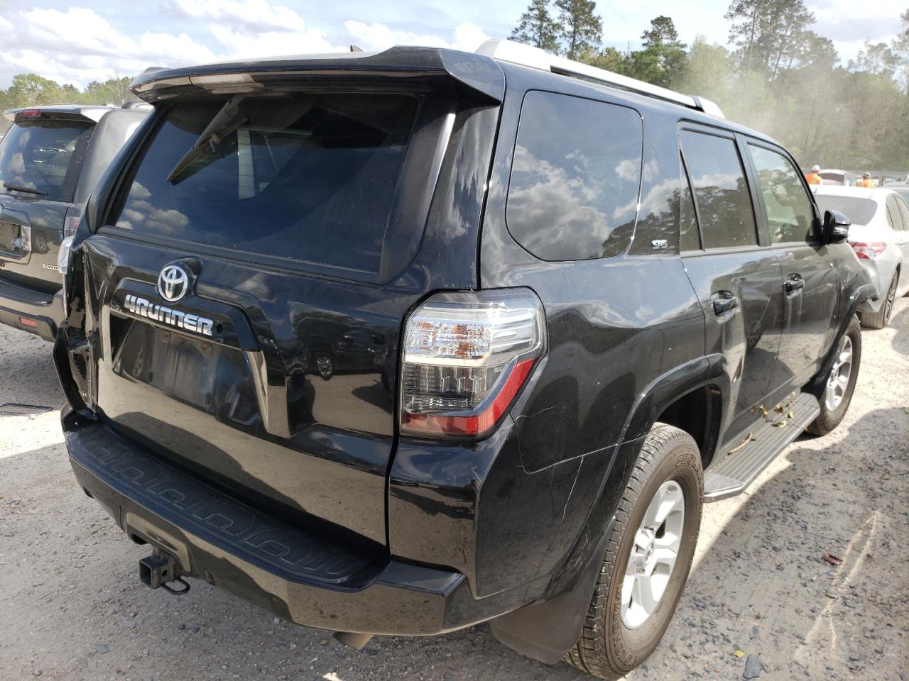 Photo 4 from auction – 2015 TOYOTA 4RUNNER SR with VIN JTEZU5JR4F5090850