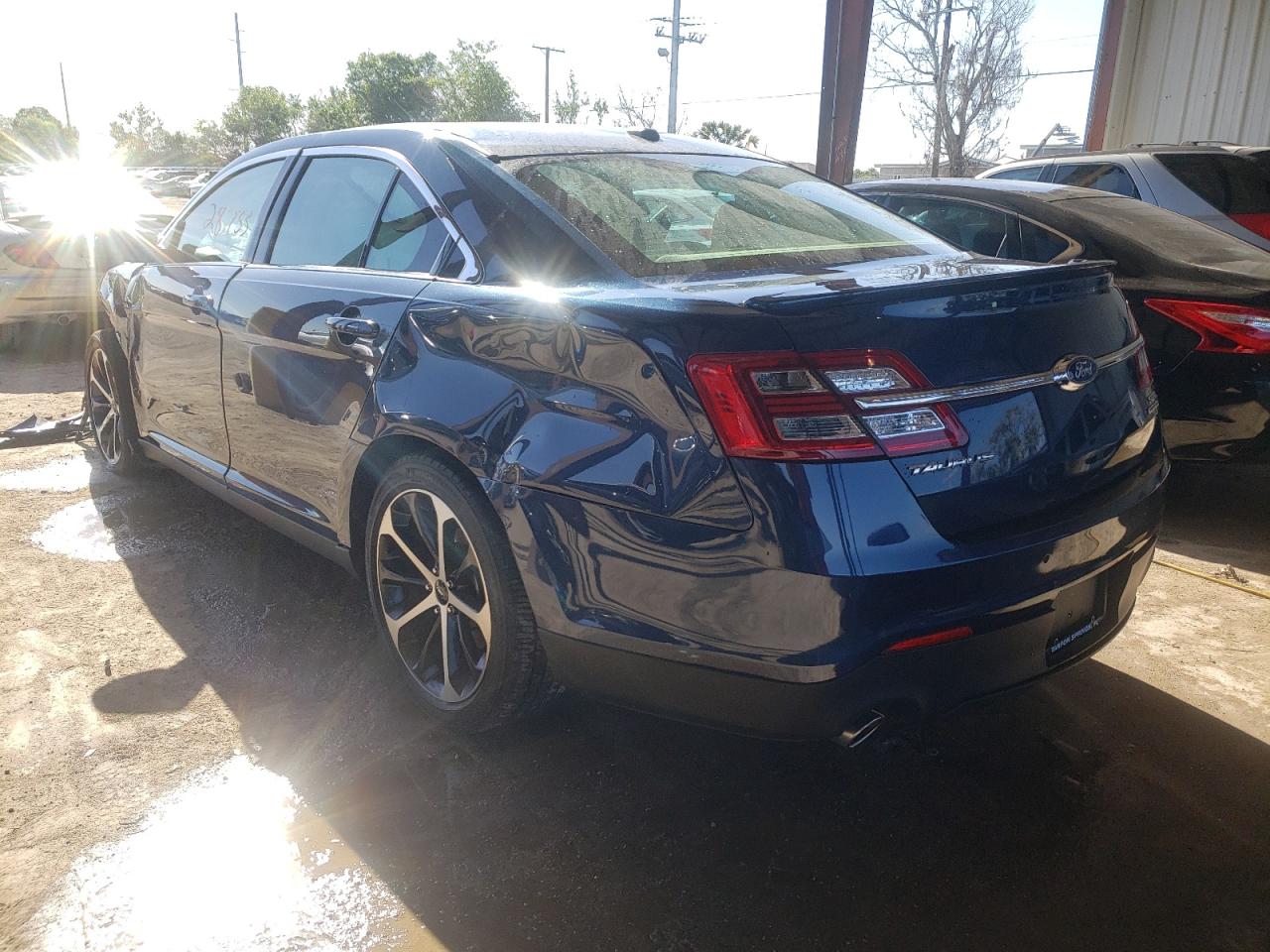 Photo 3 from auction – 2016 FORD TAURUS SEL with VIN 1FAHP2E86GG145043