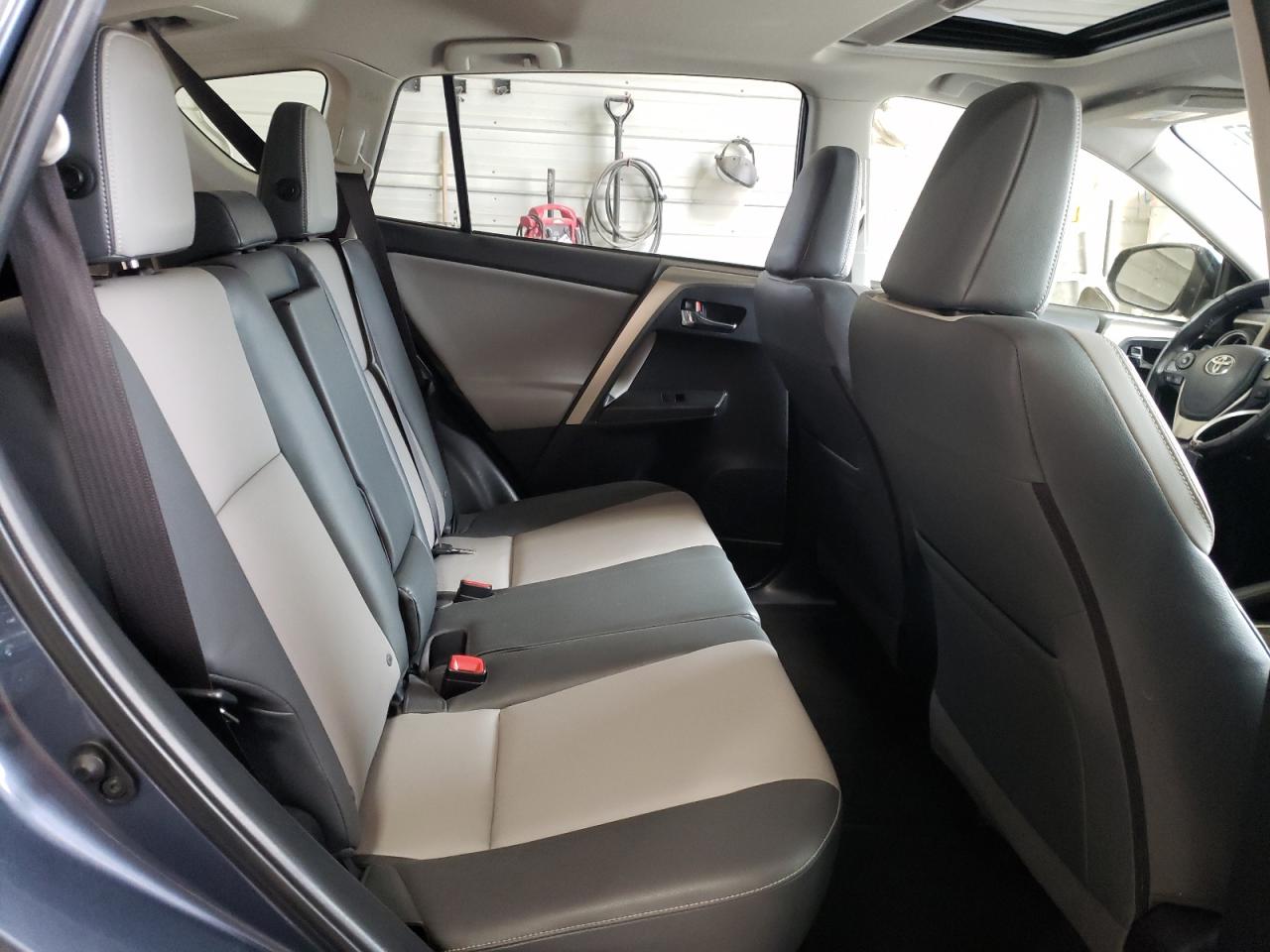 Zdjęcie 6 z aukcji – 2014 TOYOTA RAV4 LIMIT z VIN JTMDFREV3ED065529