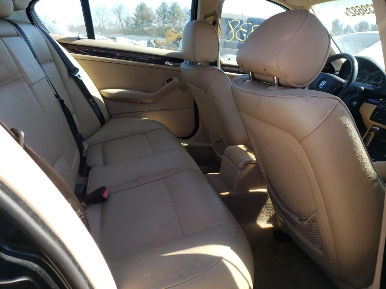 Photo 6 from auction – 2003 BMW 330 I with VIN WBAEV53403KM29468