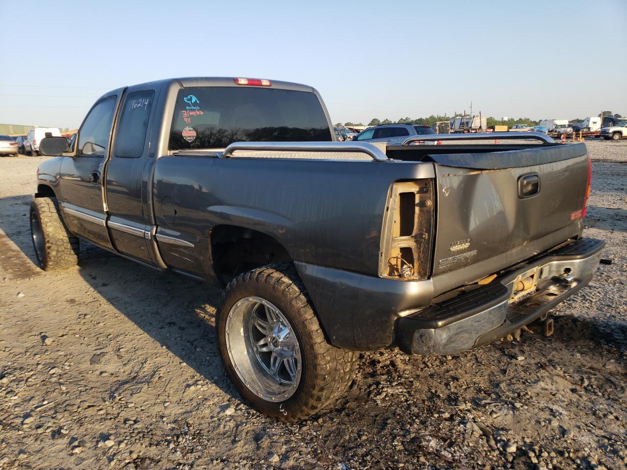 Photo 3 from auction – 2001 GMC NEW SIERRA with VIN 2GTEC19T211249843