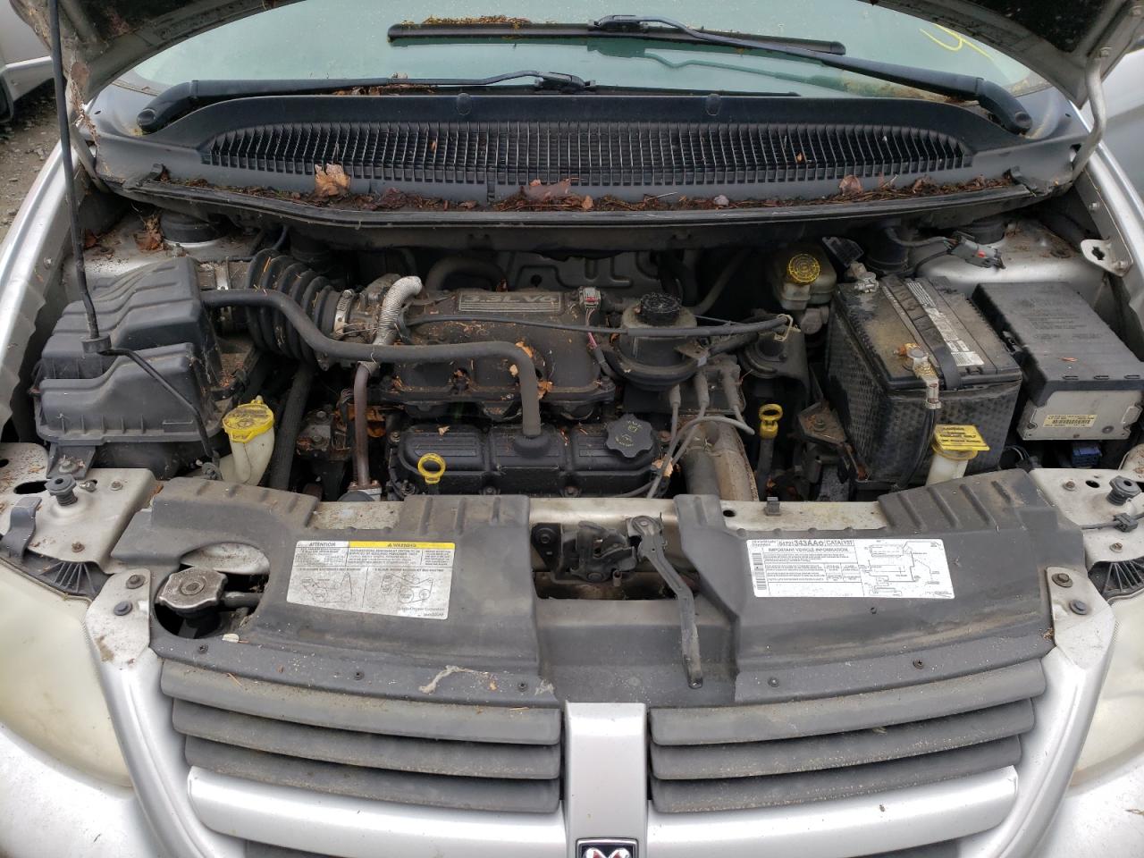 Photo 7 from auction – 2005 DODGE CARAVAN SE with VIN 1D4GP25R85B395024