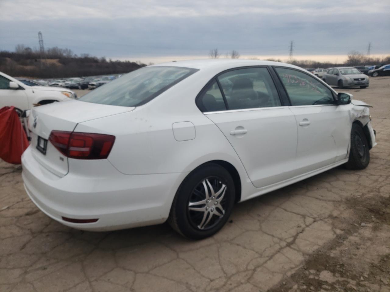 Photo 4 from auction – 2017 VOLKSWAGEN JETTA S with VIN 3VW2B7AJ8HM271462