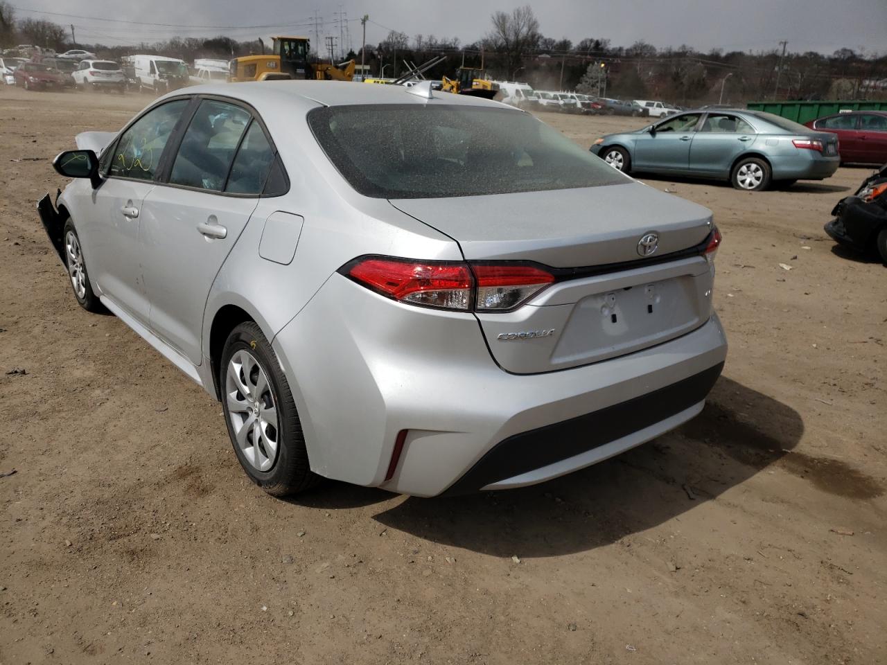 Photo 3 from auction – 2022 TOYOTA COROLLA LE with VIN 5YFEPMAE7NP303129