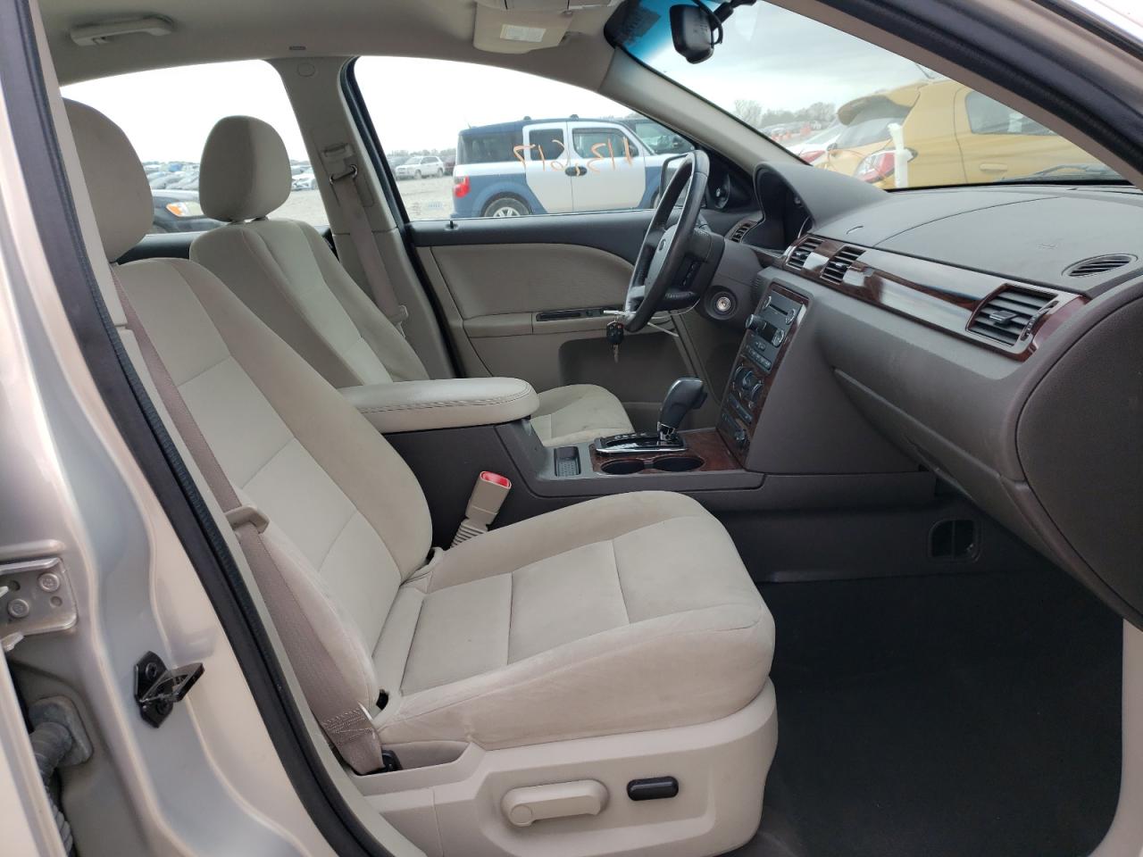 Photo 5 from auction – 2009 FORD TAURUS SE with VIN 1FAHP23W39G123294