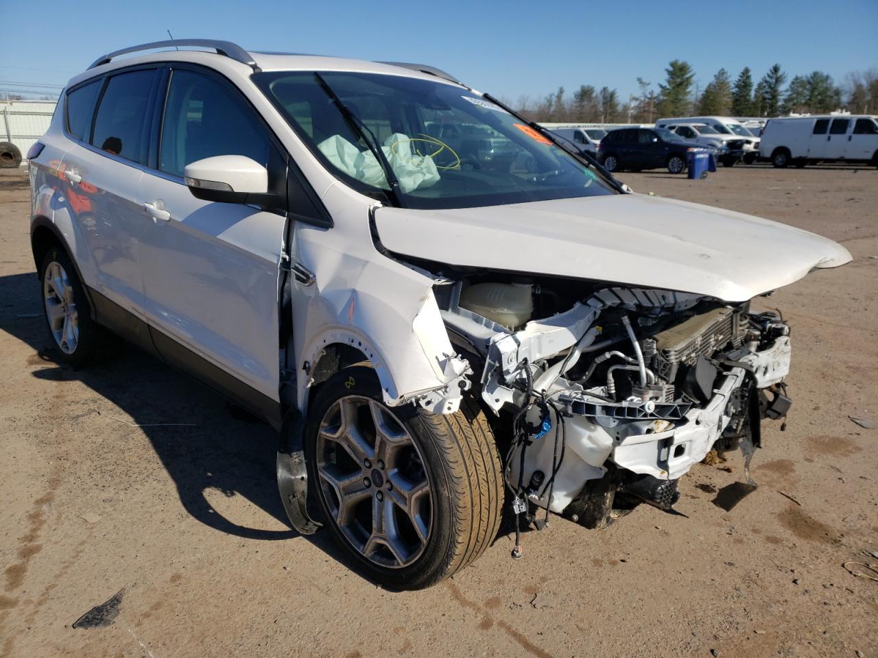 FORD ESCAPE TIT 2019 with VIN 1FMCU9J9XKUB92926 - Photo from auction