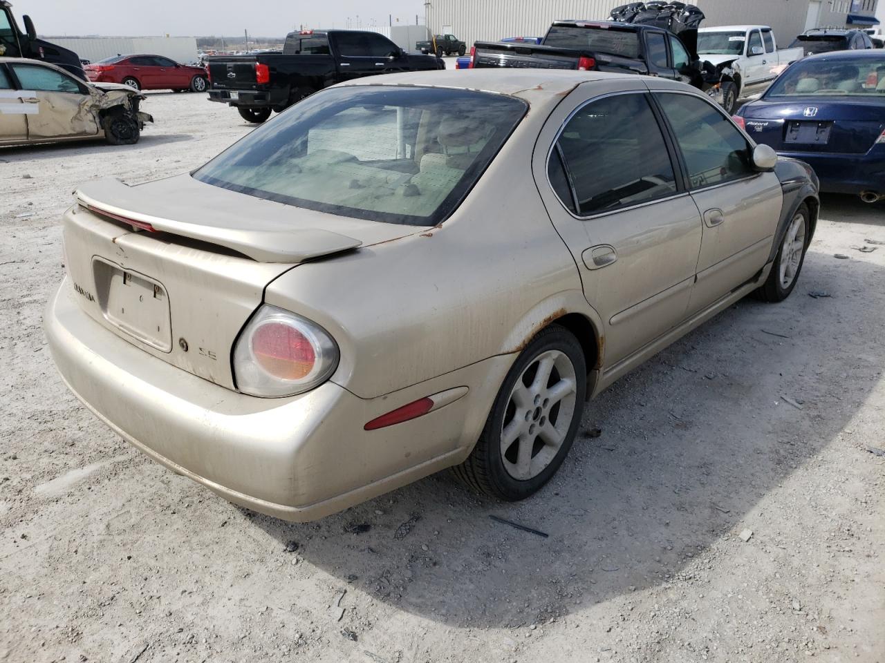 Photo 4 from auction – 2002 NISSAN MAXIMA GLE with VIN JN1DA31DX2T441740