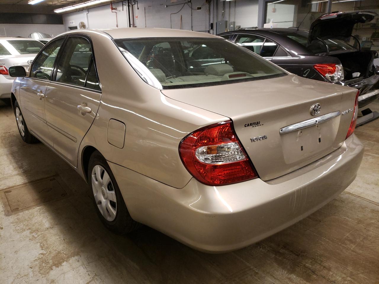 Photo 3 from auction – 2004 TOYOTA CAMRY LE with VIN 4T1BE32K24U874922