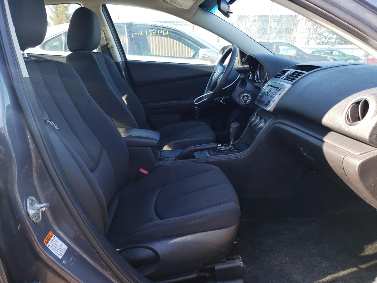 Photo 5 from auction – 2011 MAZDA 6 I with VIN 1YVHZ8BH5B5M13784