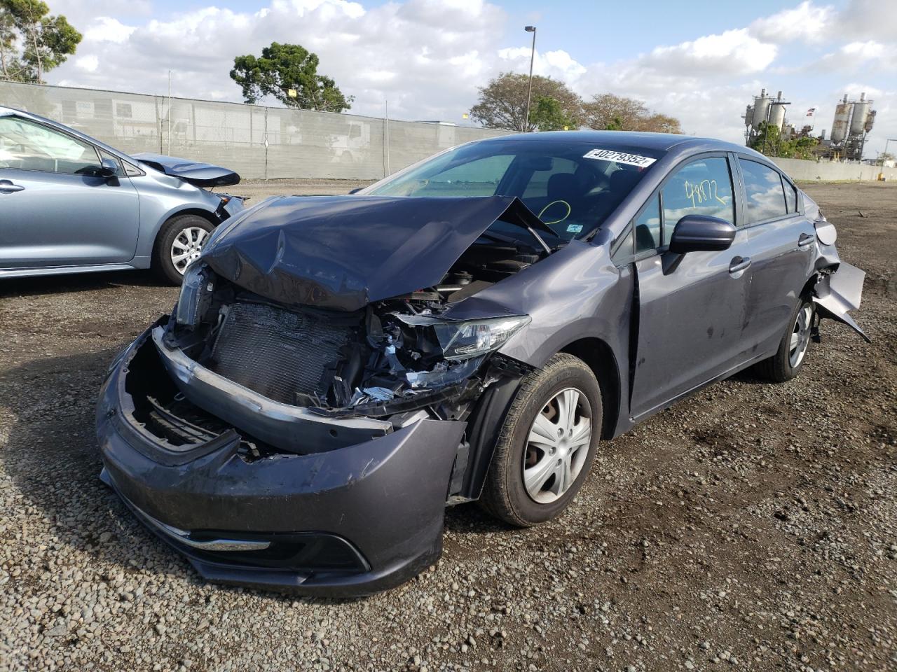 Photo 2 from auction – 2015 HONDA CIVIC LX with VIN 19XFB2F5XFE283932