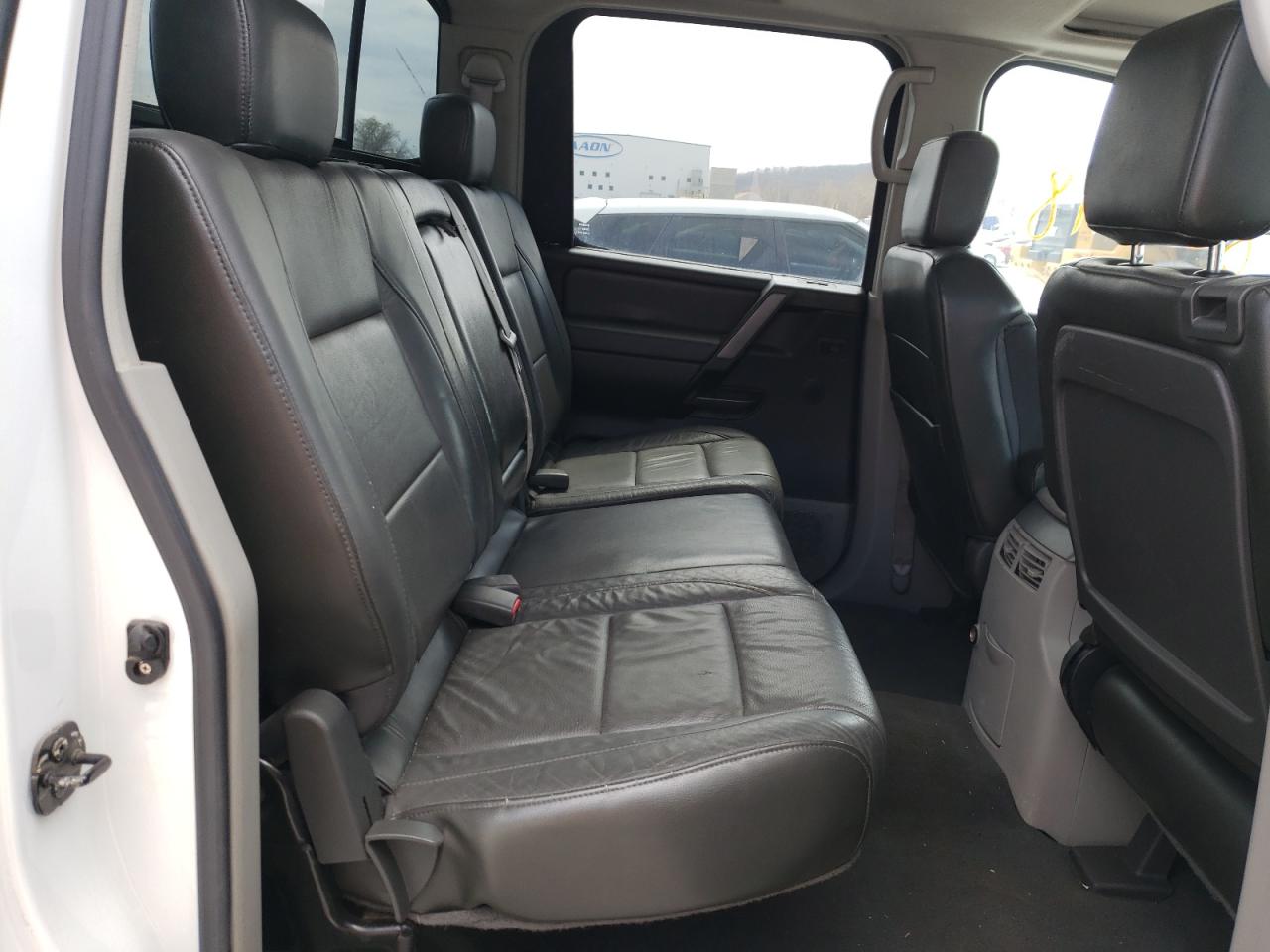 Photo 6 from auction – 2004 NISSAN TITAN XE with VIN 1N6AA07B44N515520