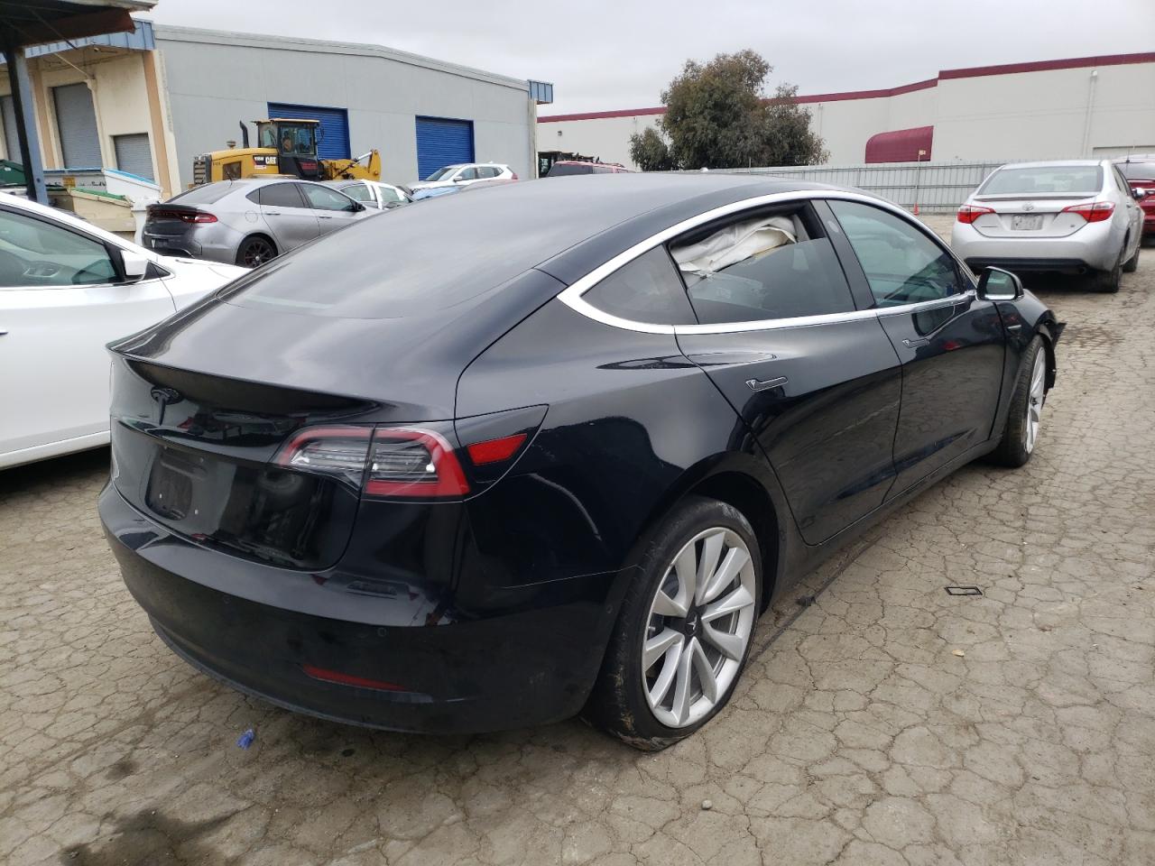 Photo 4 from auction – 2018 TESLA MODEL 3 with VIN 5YJ3E1EA5JF176177