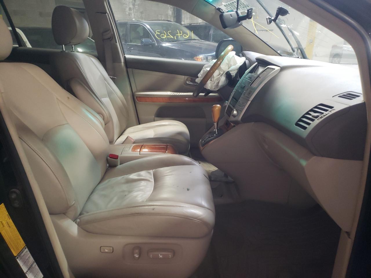 Photo 5 from auction – 2008 LEXUS RX 350 with VIN 2T2HK31U28C064277