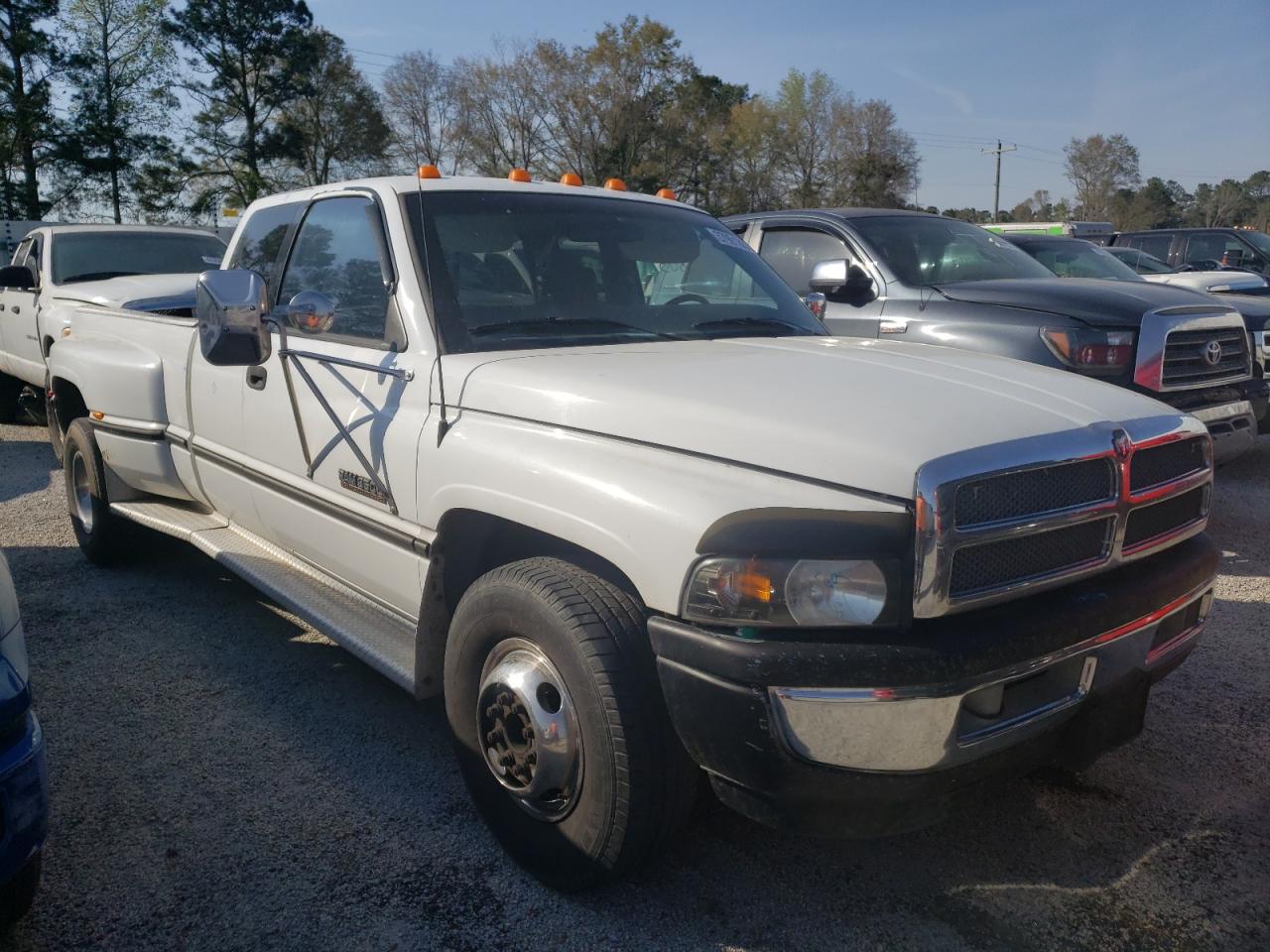 DODGE RAM 3500 1997 with VIN 3B7MC33D5VM551523 - Photo from auction