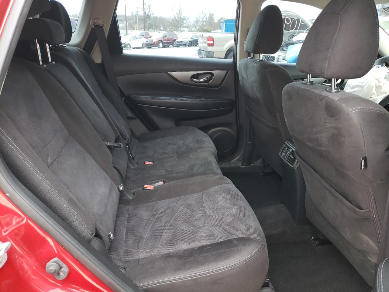 Photo 6 from auction – 2015 NISSAN ROGUE S with VIN KNMAT2MV9FP549662