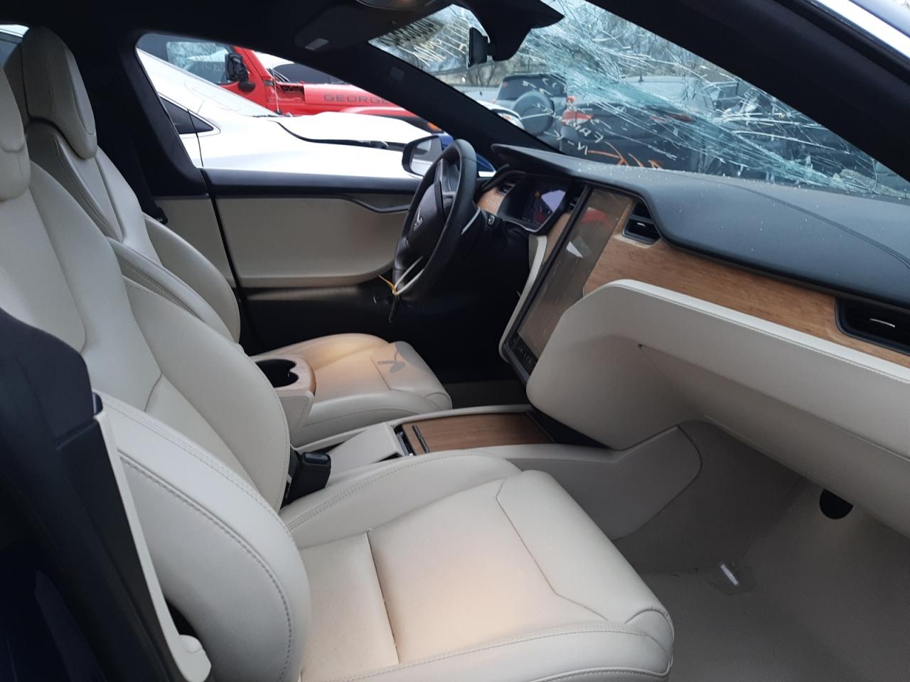 Photo 5 from auction – 2019 TESLA MODEL S with VIN 5YJSA1E21KF335701