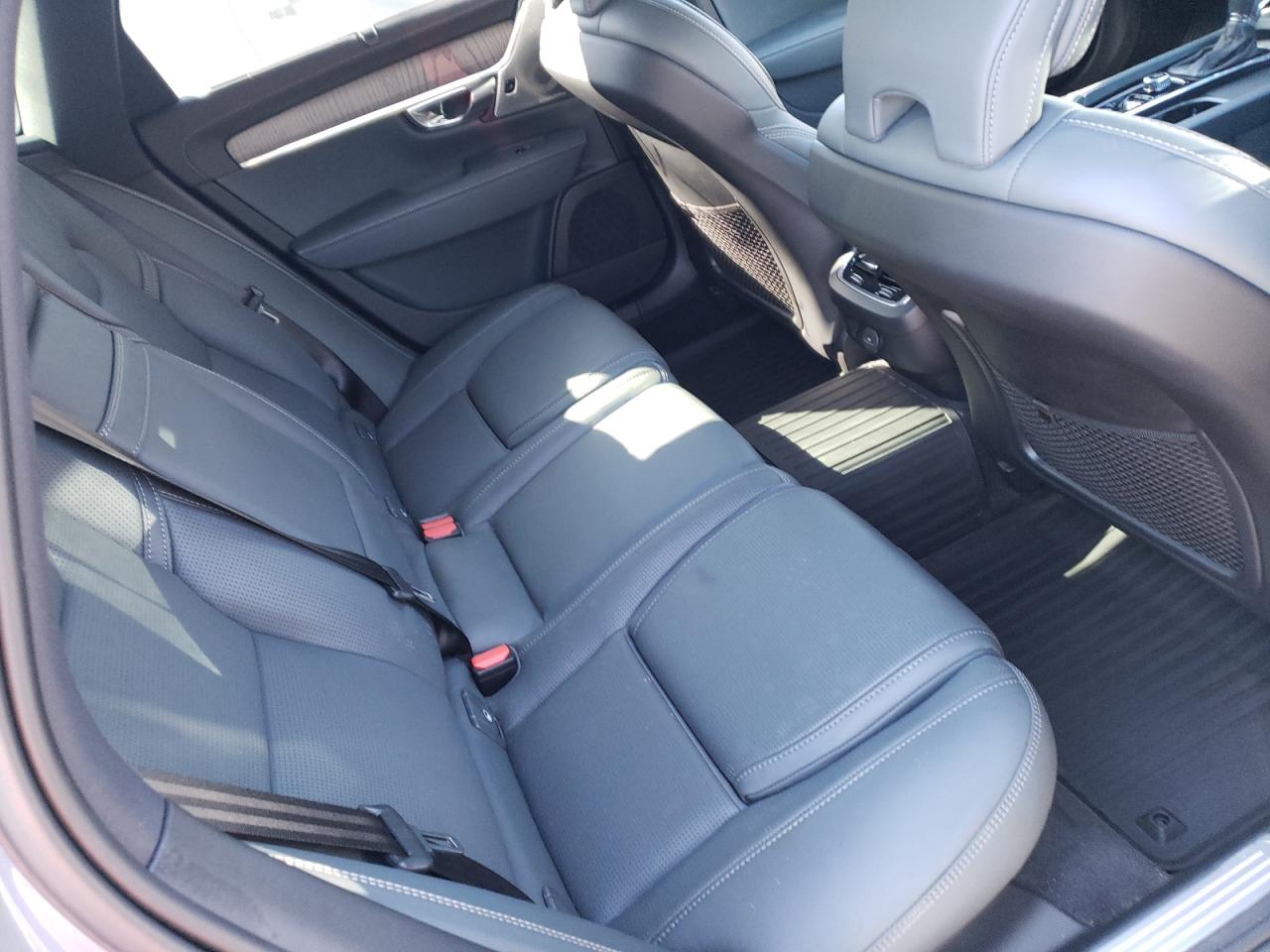 Photo 6 from auction – 2021 VOLVO V90 CROSS with VIN YV4A22NL0M1131925