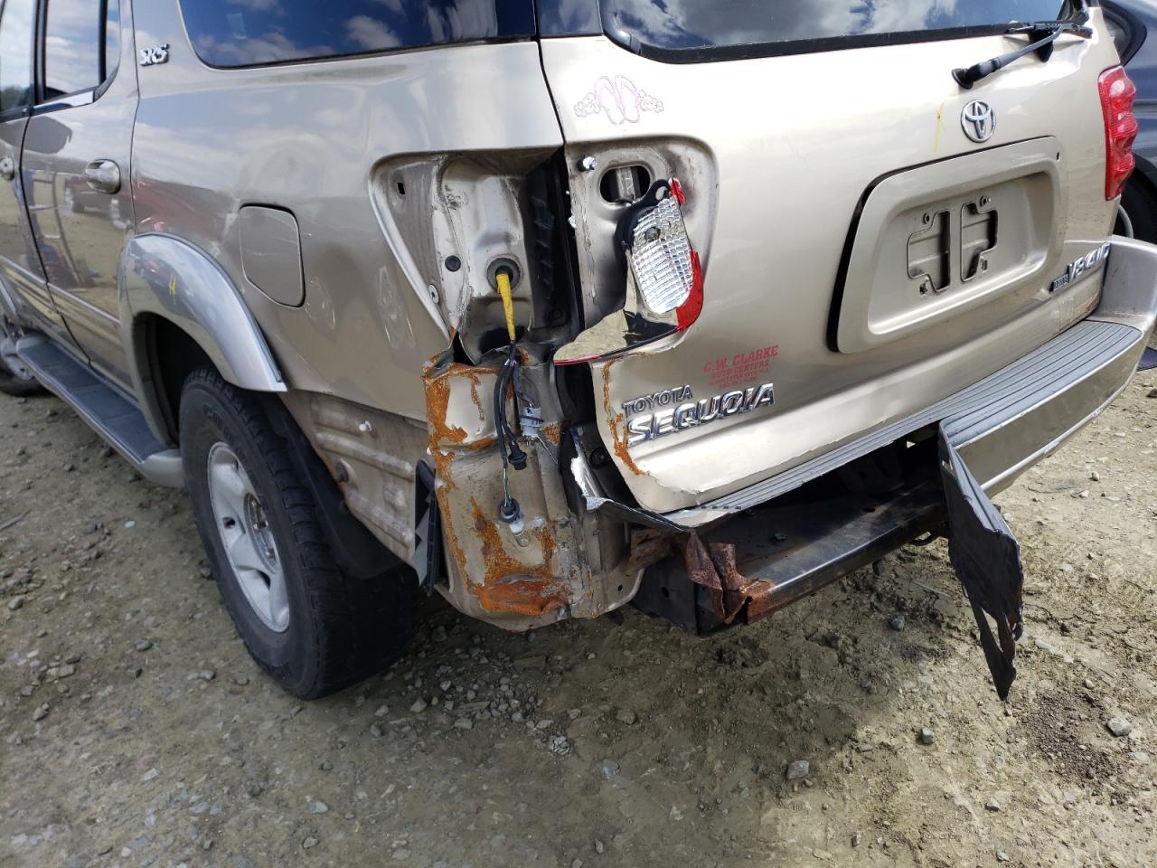 Photo 9 from auction – 2002 TOYOTA SEQOUIA with VIN 5TDBT44A72S095523