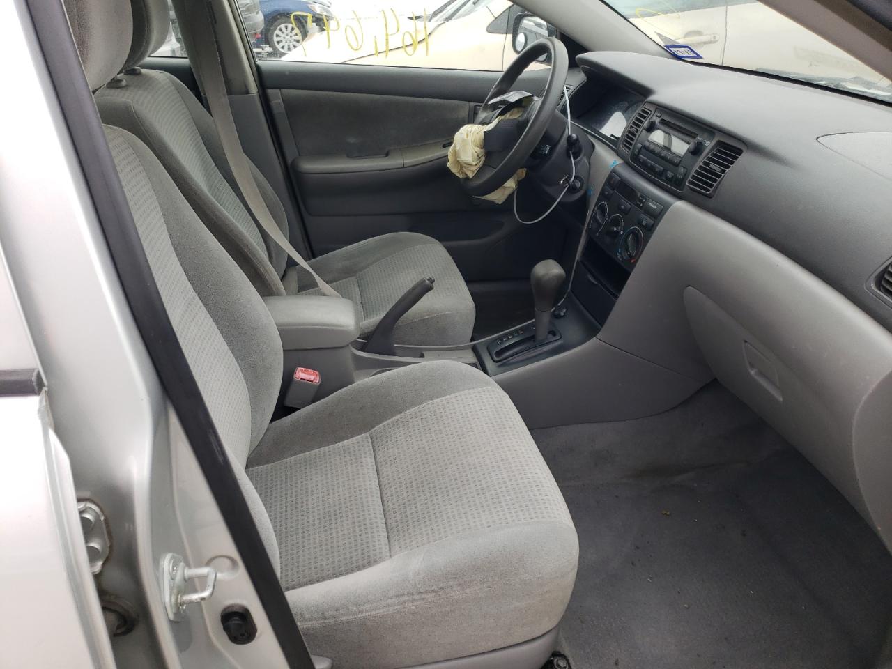 Photo 5 from auction – 2007 TOYOTA COROLLA CE with VIN JTDBR32E370105909