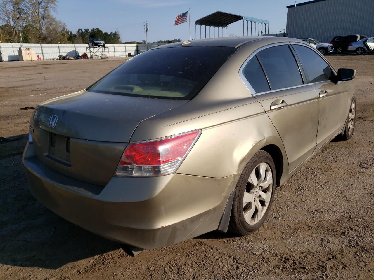 Photo 4 from auction – 2010 HONDA ACCORD EXL with VIN 1HGCP2F85AA006200