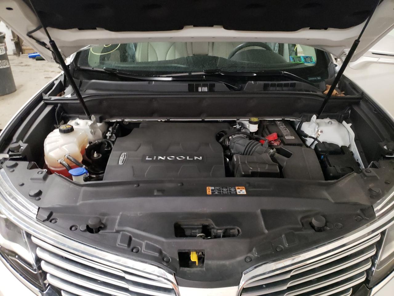 Photo 7 from auction – 2018 LINCOLN MKX RESERV with VIN 2LMPJ8LRXJBL42401