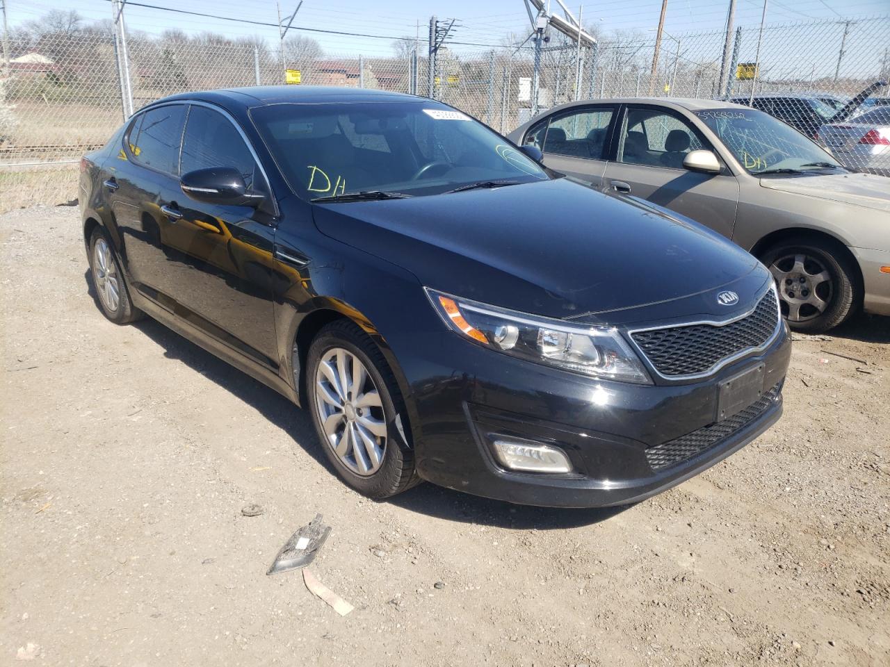 KIA OPTIMA EX 2015 with VIN 5XXGN4A70FG501383 - Photo from auction