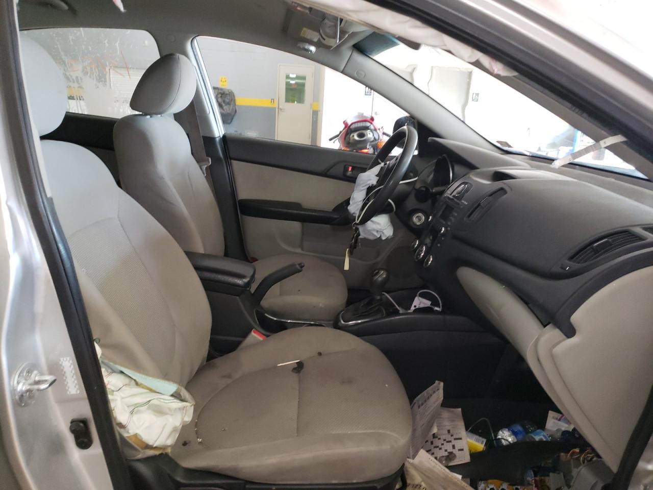 Photo 5 from auction – 2012 KIA FORTE EX with VIN KNAFU4A29C5481117