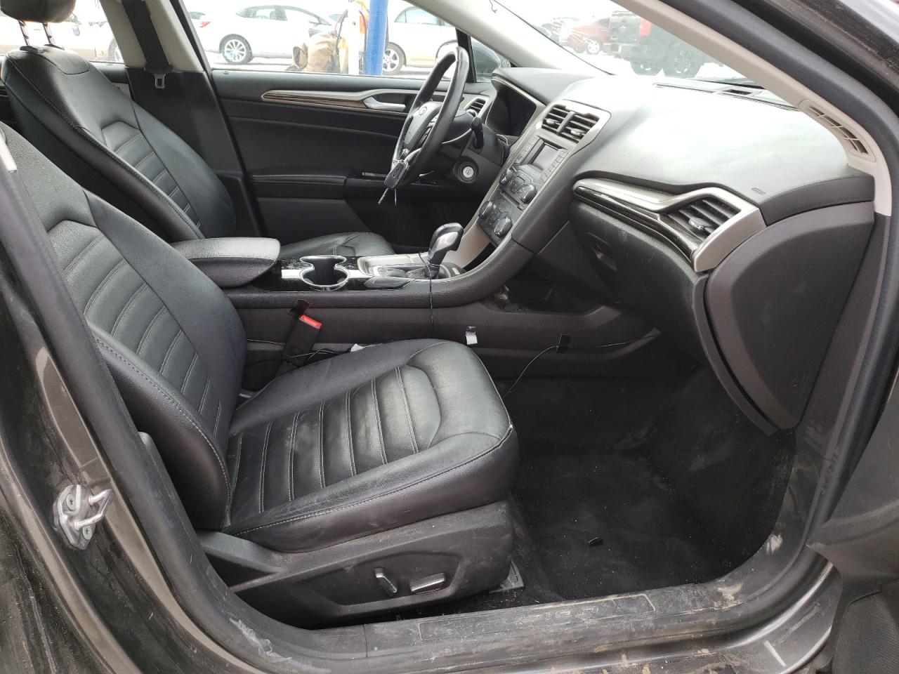 Photo 5 from auction – 2015 FORD FUSION SE with VIN 1FA6P0HD2F5122776