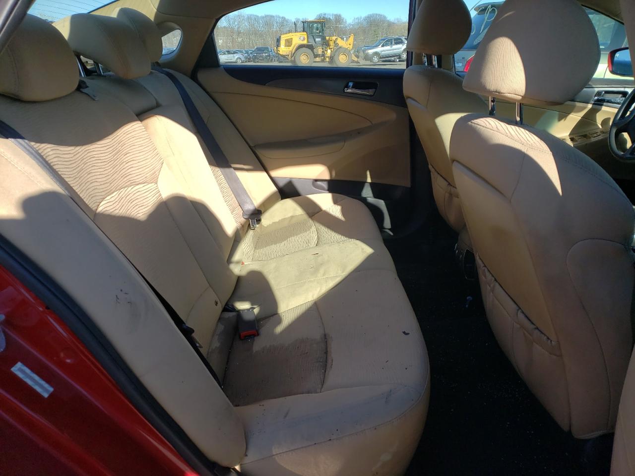 Photo 6 from auction – 2011 HYUNDAI SONATA HYB with VIN KMHEC4A45BA004382
