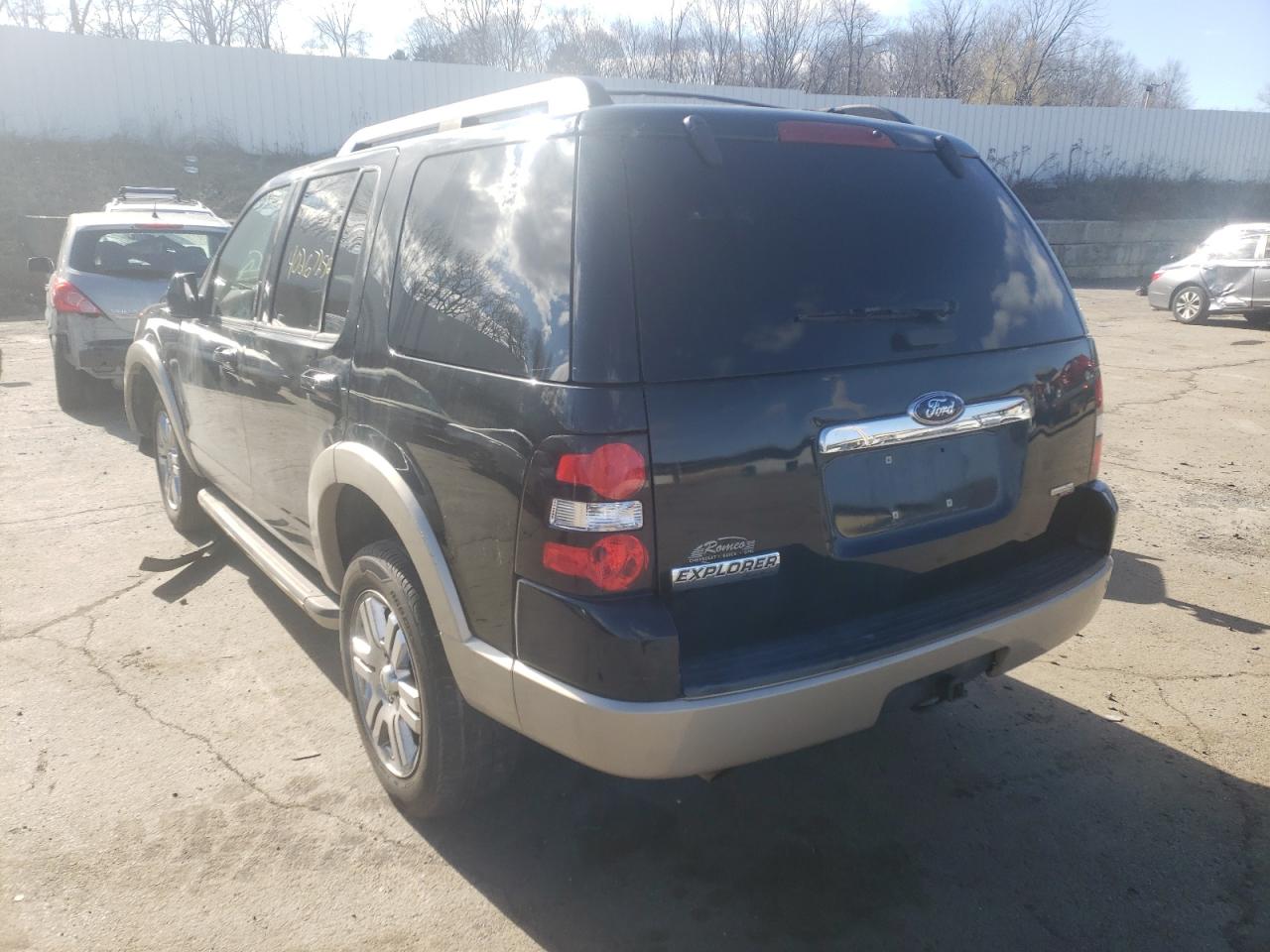 Photo 3 from auction – 2010 FORD EXPLORER E with VIN 1FMEU7E86AUA29977