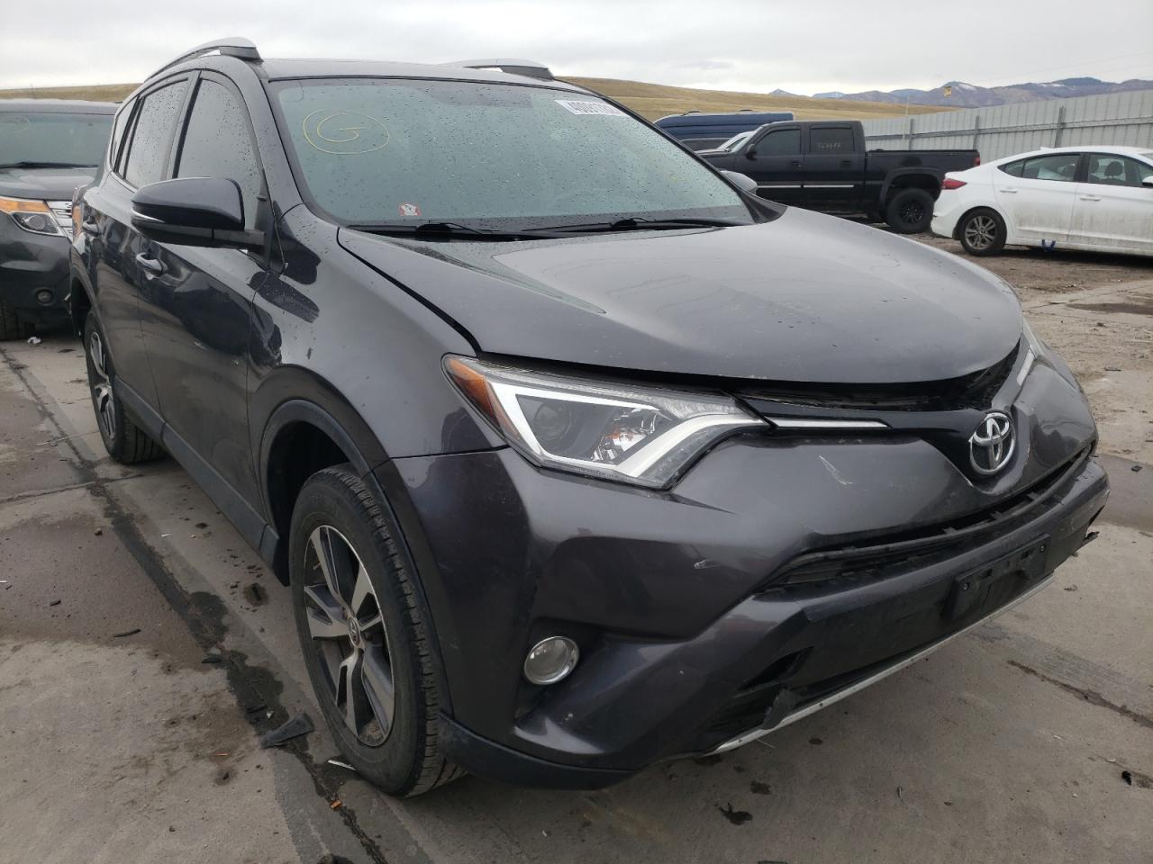 Photo 1 from auction – 2016 TOYOTA RAV4 XLE with VIN 2T3RFREV3GW439990
