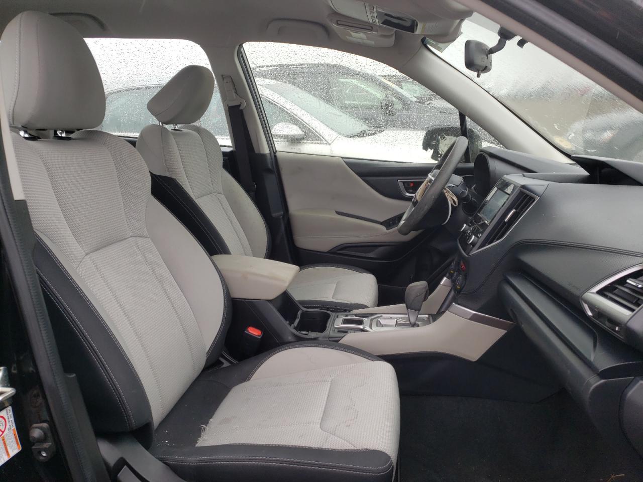 Photo 5 from auction – 2019 SUBARU FORESTER with VIN JF2SKACC5KH462431