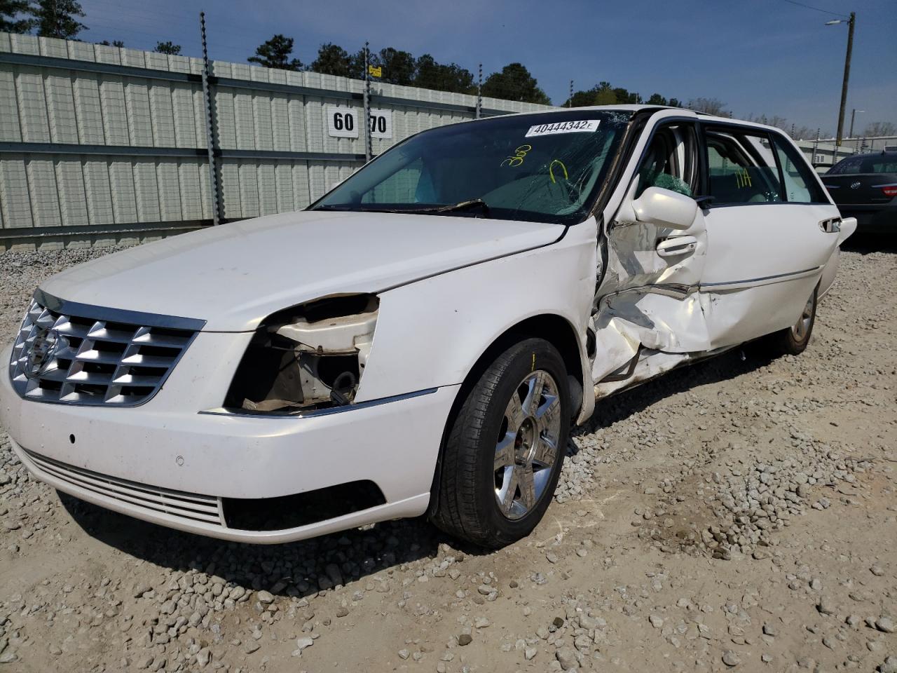 Photo 2 from auction – 2006 CADILLAC DTS with VIN 1G6KD57Y06U207689