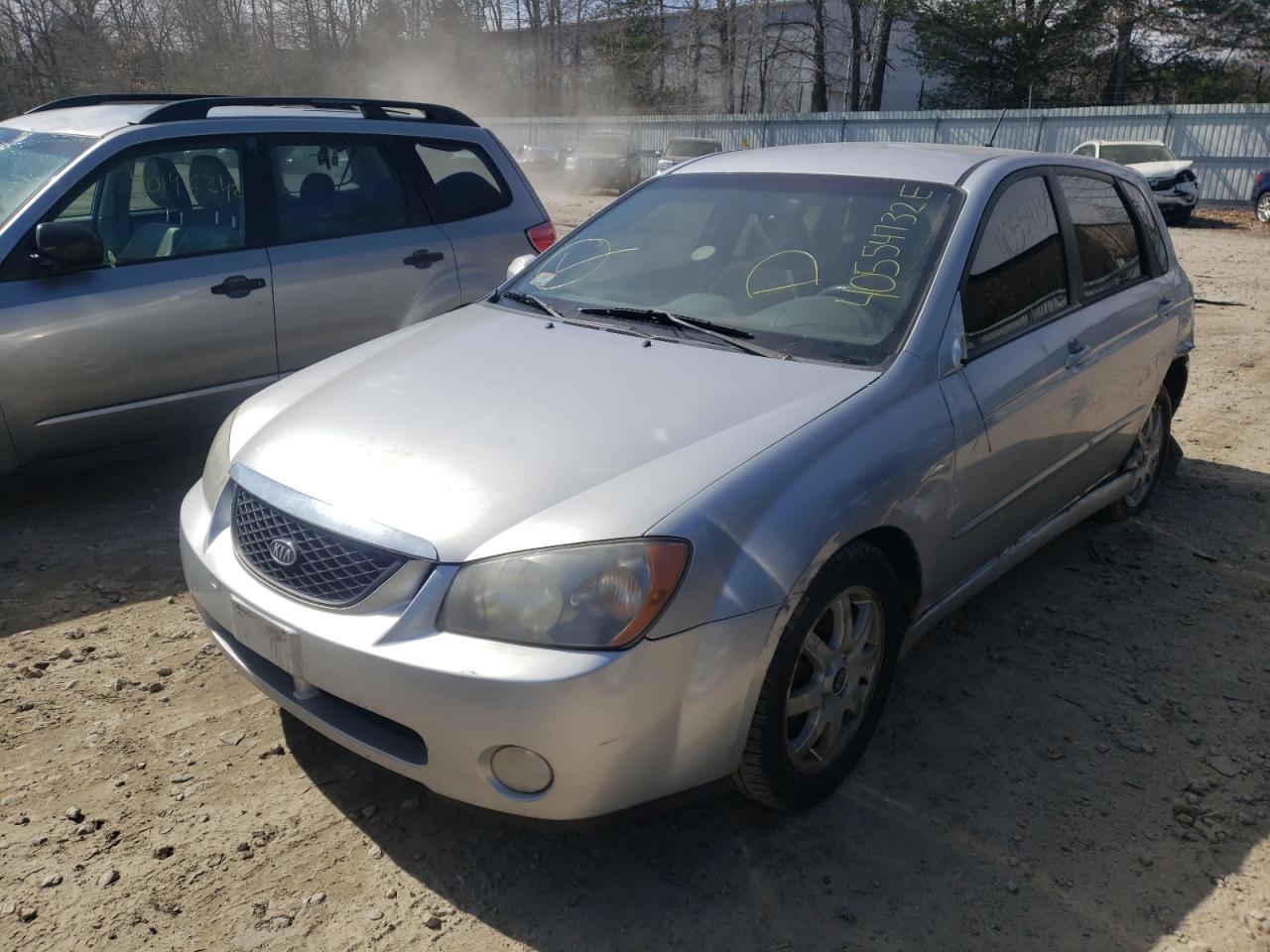 Photo 2 from auction – 2005 KIA SPECTRA5 with VIN KNAFE161455082002