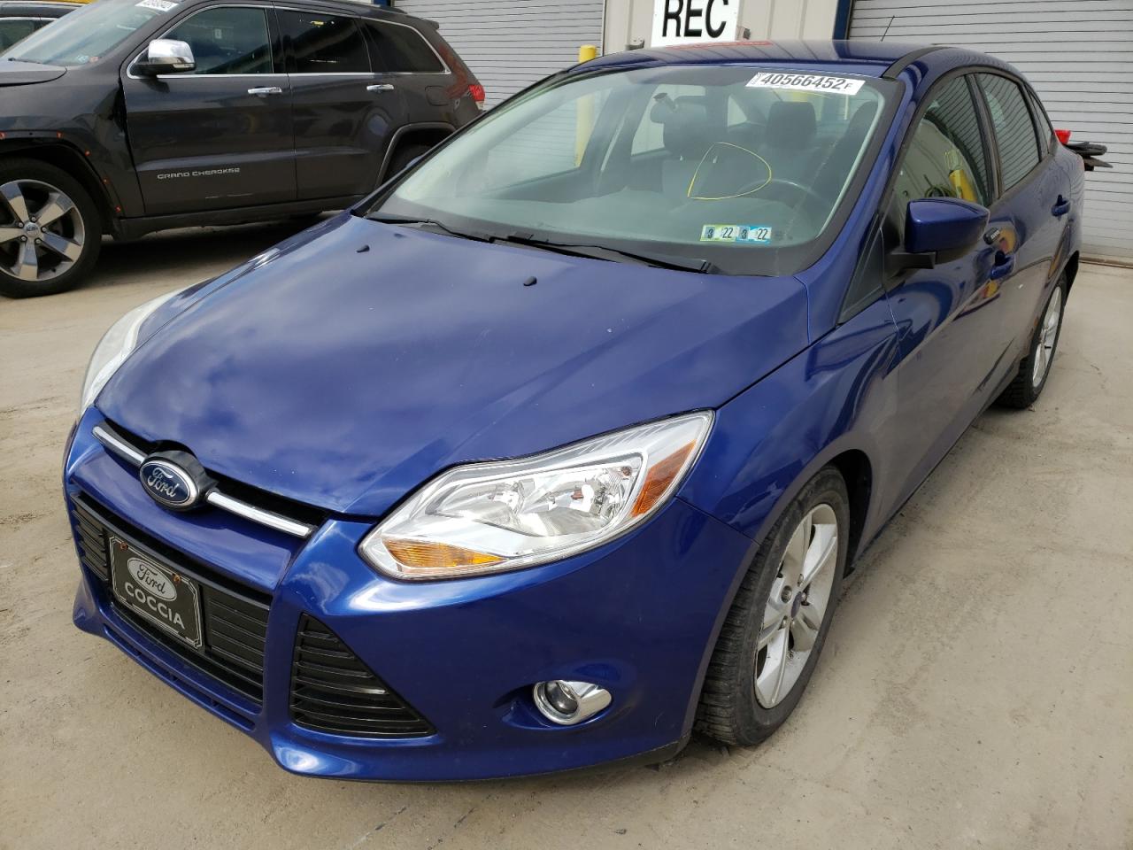 Photo 2 from auction – 2012 FORD FOCUS SE with VIN 1FAHP3F29CL426254