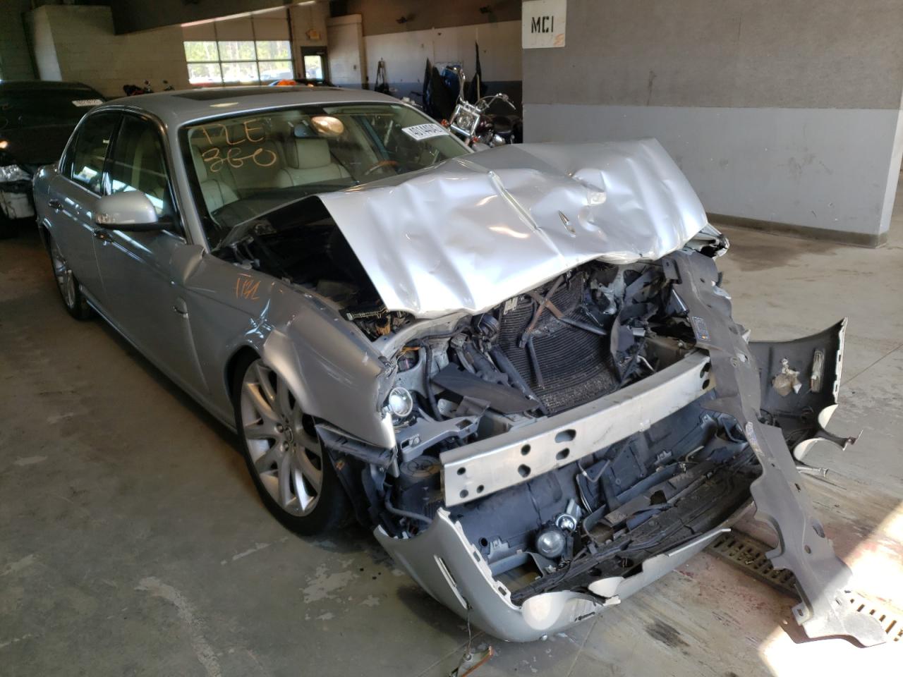 JAGUAR XJ8 2008 with VIN SAJWA71B08SH24646 - Photo from auction