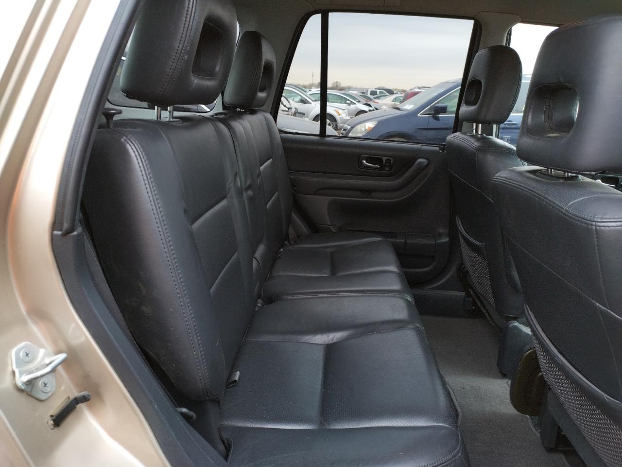 Photo 6 from auction – 2001 HONDA CR-V SE with VIN JHLRD18731C052213
