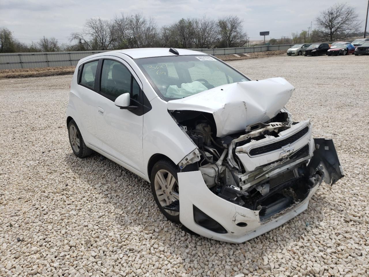 CHEVROLET SPARK 1LT 2015 with VIN KL8CD6S96FC747103 - Photo from auction