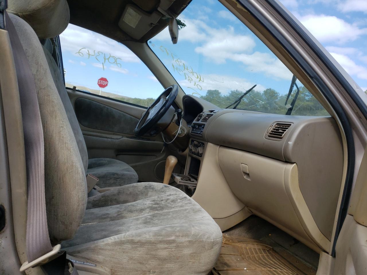 Photo 5 from auction – 1998 TOYOTA COROLLA VE with VIN 2T1BR18E8WC018734