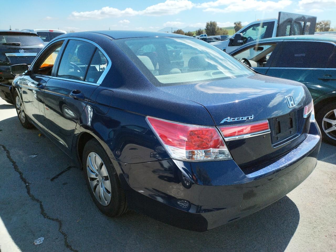 Photo 3 from auction – 2012 HONDA ACCORD LX with VIN 1HGCP2F30CA155928