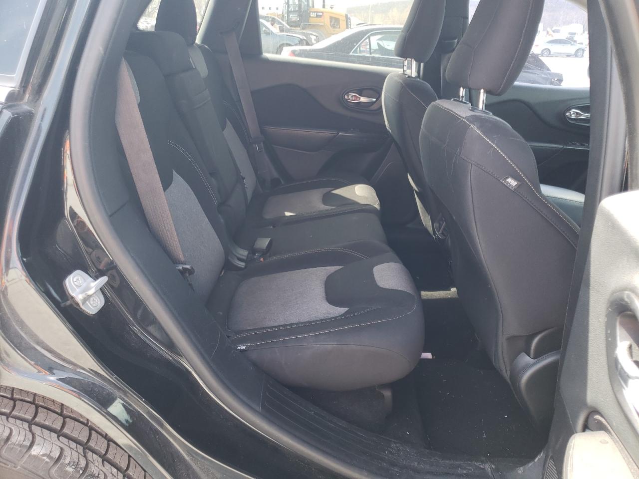 Photo 6 from auction – 2014 JEEP CHEROKEE L with VIN 1C4PJMCB1EW183641