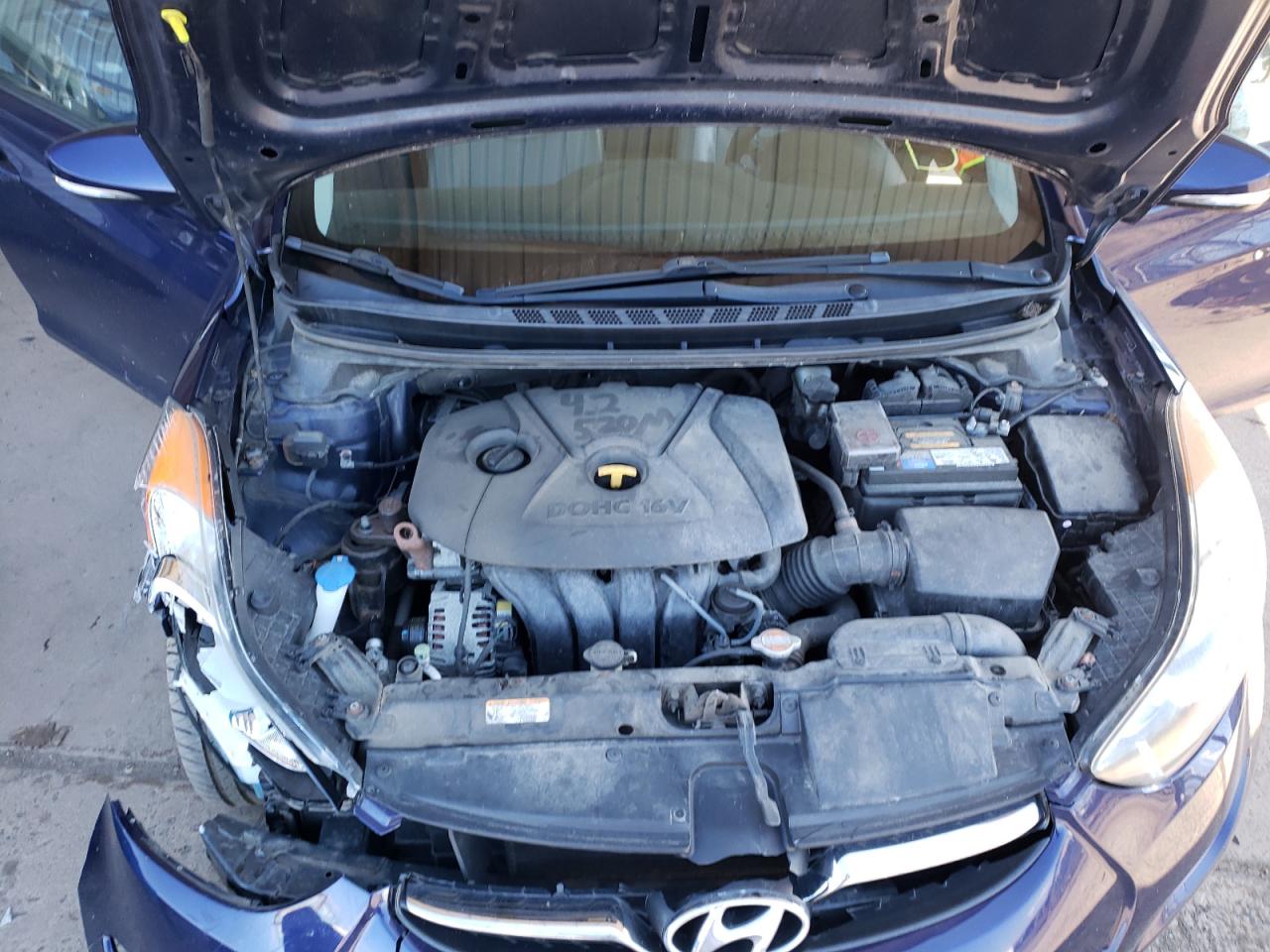 Photo 7 from auction – 2012 HYUNDAI ELANTRA GL with VIN 5NPDH4AE8CH137674