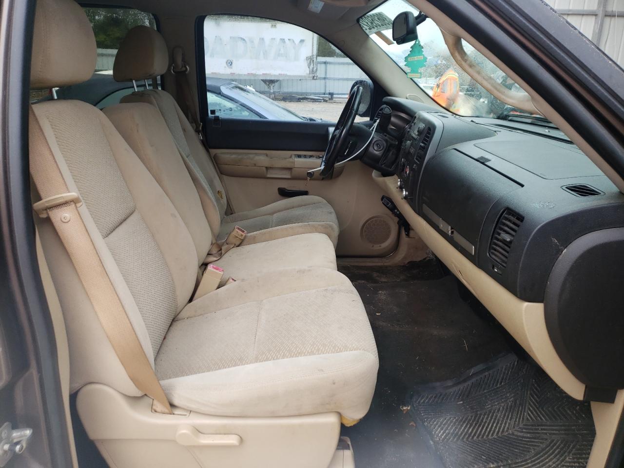 Photo 5 from auction – 2007 CHEVROLET SILVERADO with VIN 2GCEC13JX71587250