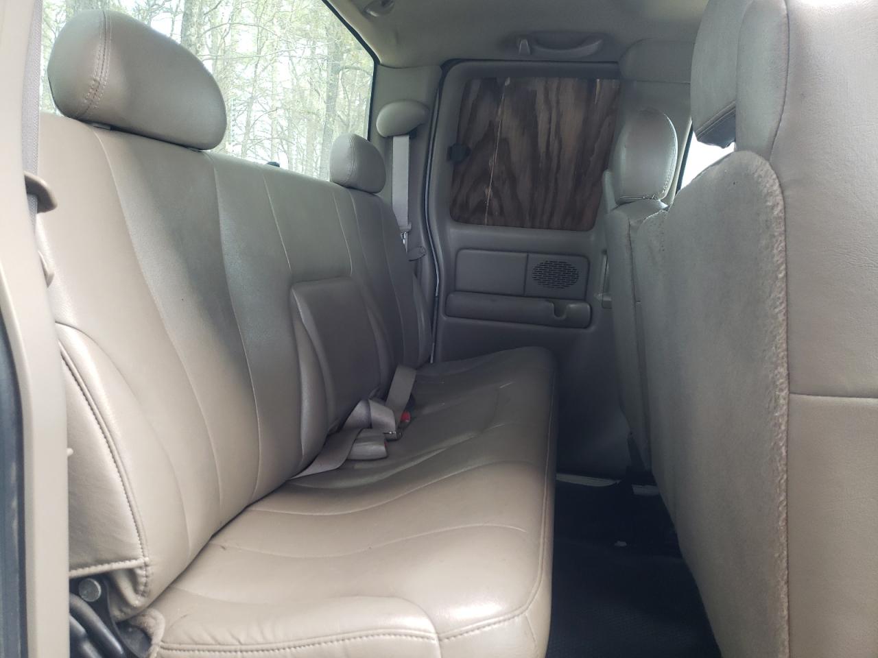 Photo 6 from auction – 2002 CHEVROLET SILVERADO with VIN 1GCEC19Z72Z315879